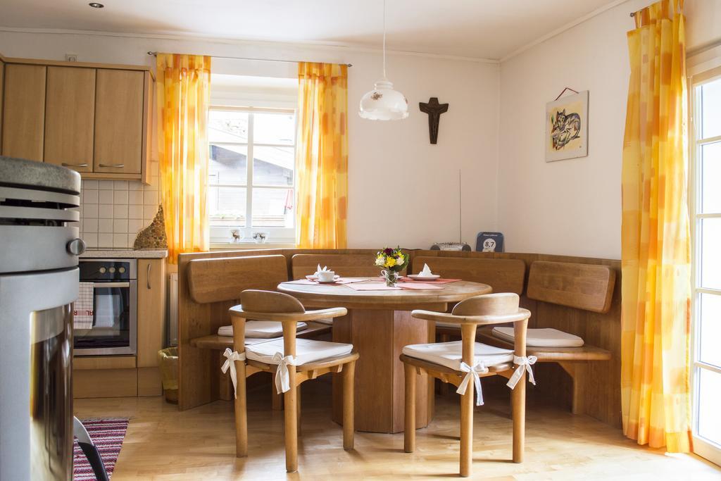 Haus Loferer Lägenhet Sankt Martin bei Lofer Exteriör bild